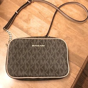 Michael Kors Cross Body Bag